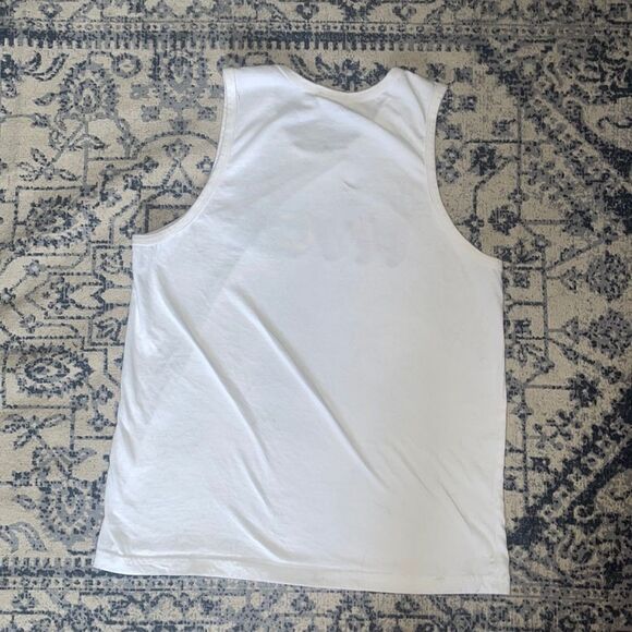 RVCA white Athletic Tank Top Vintage Style Sleevel - Picture 3 of 6